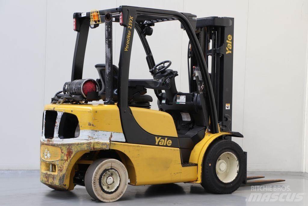 Yale GLP25VX Περονοφόρα ανυψωτικά κλαρκ με φυσικό αέριο LPG
