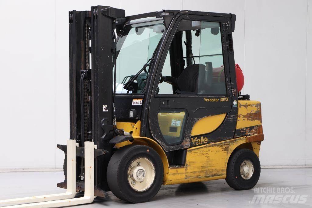 Yale GLP30VX Περονοφόρα ανυψωτικά κλαρκ με φυσικό αέριο LPG
