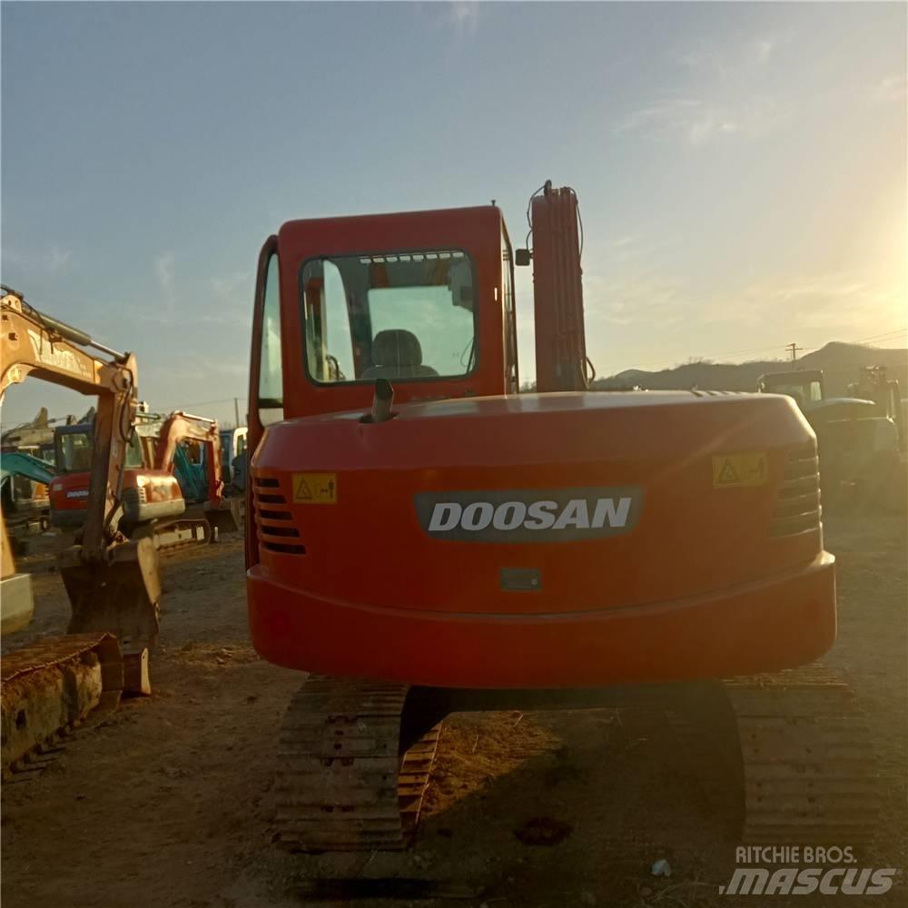 Doosan DH 70 Εκσκαφείς με ερπύστριες