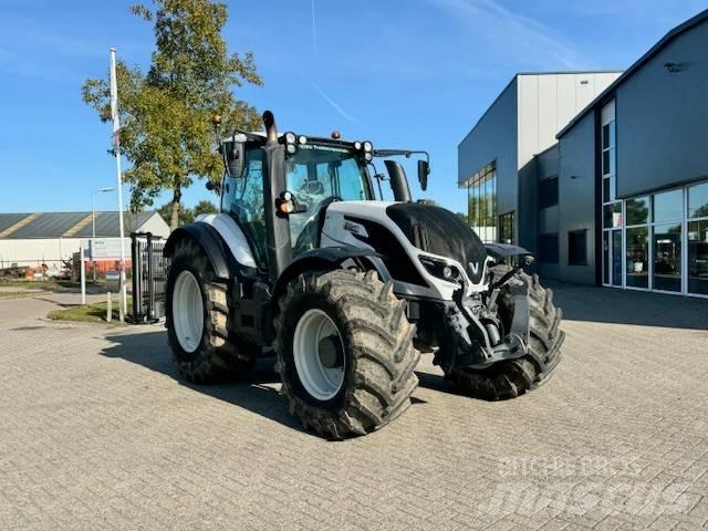 Valtra T214 Versu Τρακτέρ