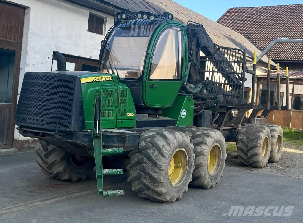John Deere 1210E Μεταφορείς ξυλείας