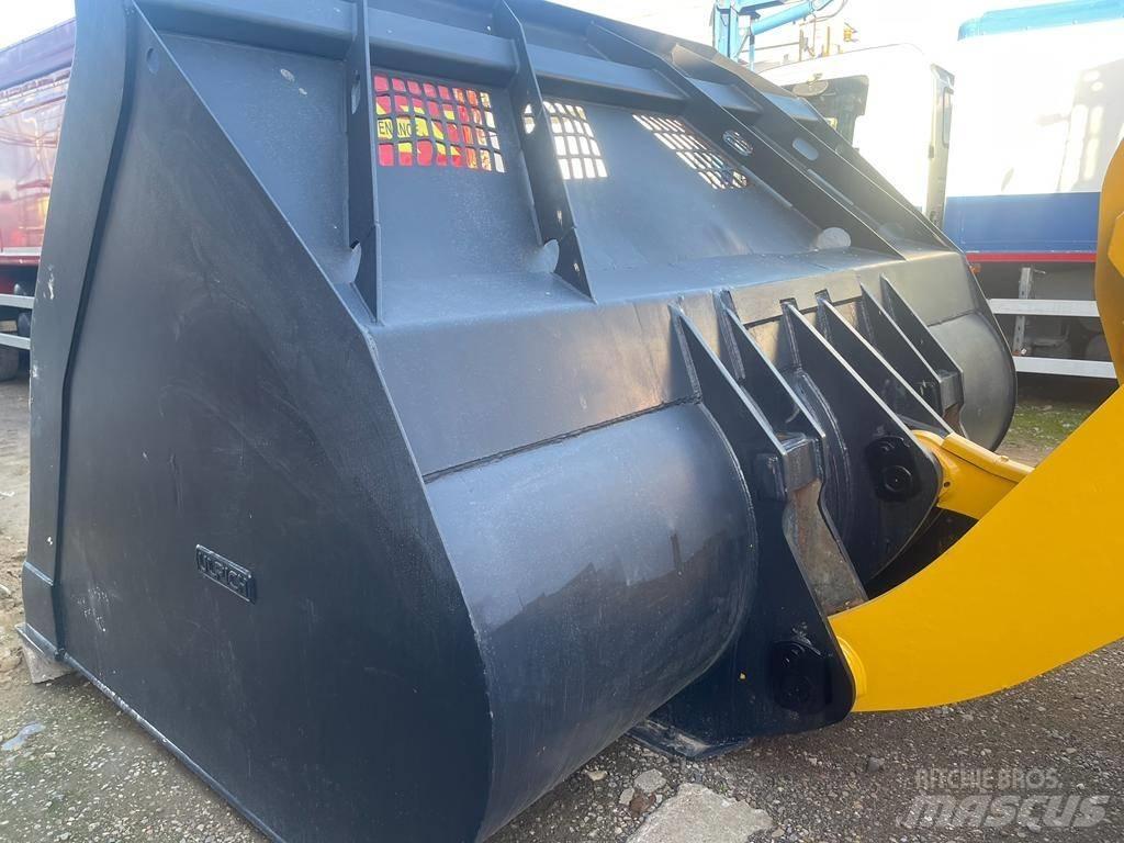 Komatsu WA 470 Φορτωτές με λάστιχα (Τροχοφόροι)