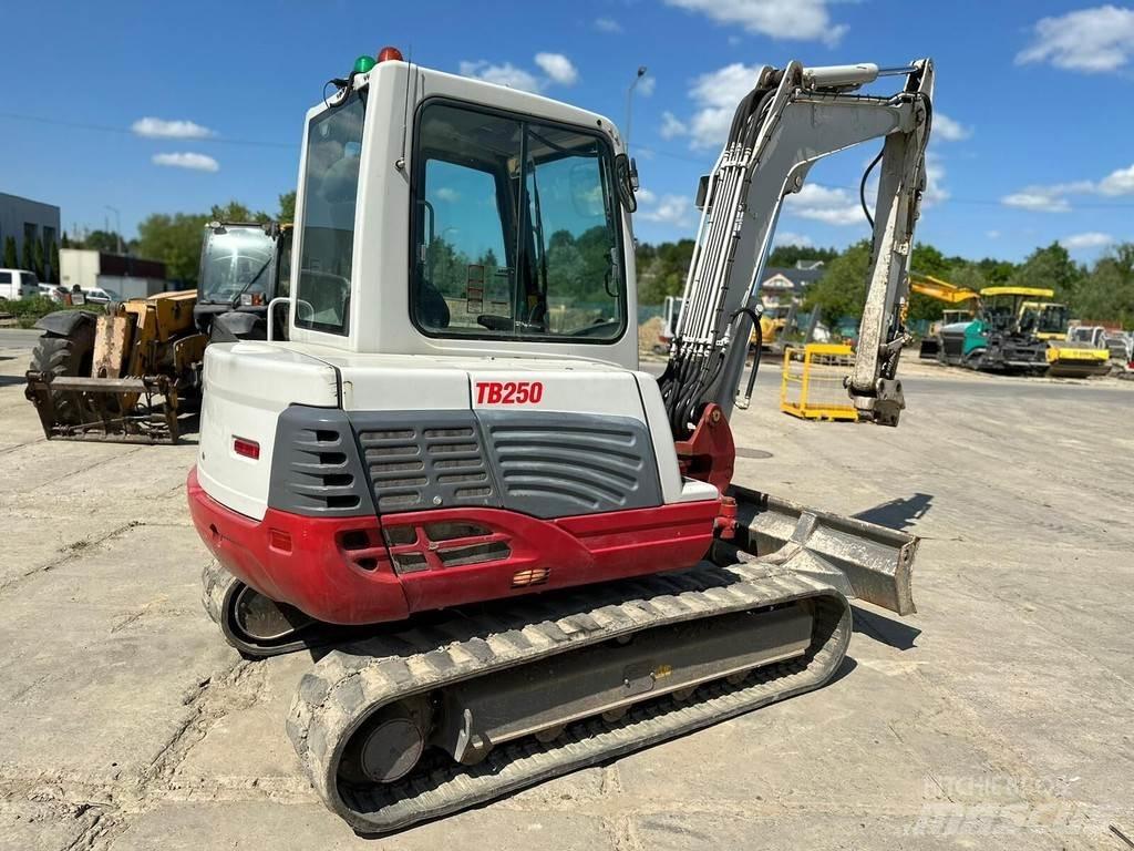 Takeuchi TB250 Εκσκαφάκι (διαβολάκι) < 7t