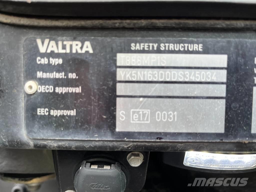 Valtra N163 D Τρακτέρ