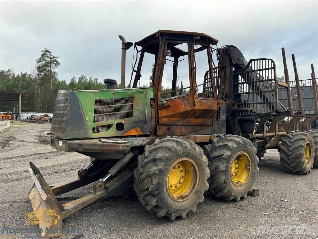 John Deere 1110D Μεταφορείς ξυλείας
