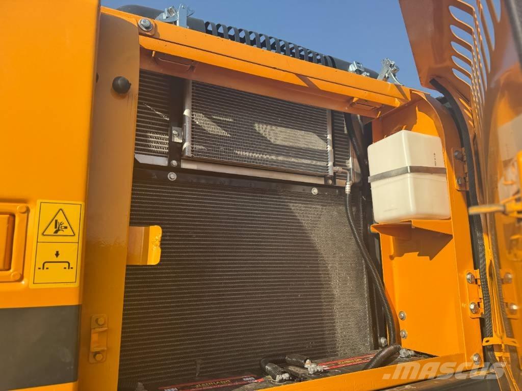 Hyundai HX 220 Εκσκαφείς με ερπύστριες