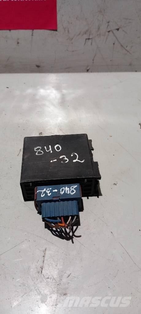 Scania P 94.  1361095 Ηλεκτρονικά