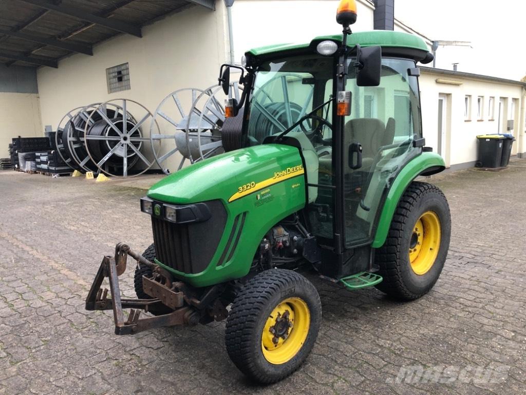 John Deere 3320 Τρακτέρ μικρών διαστάσεων
