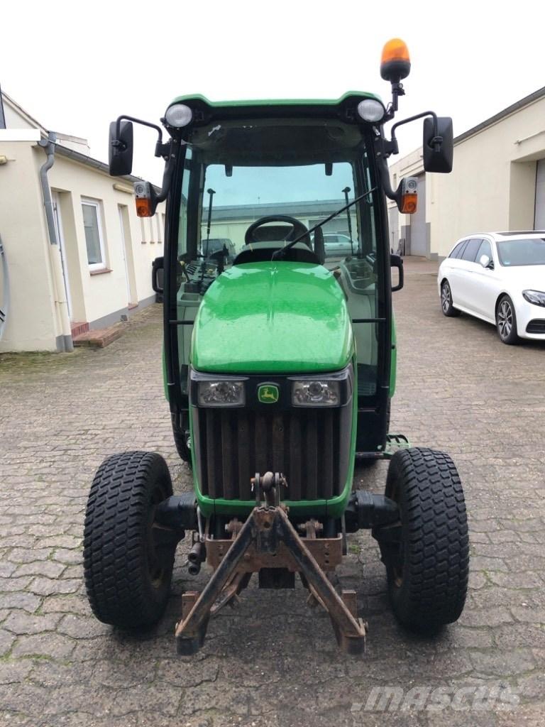 John Deere 3320 Τρακτέρ μικρών διαστάσεων