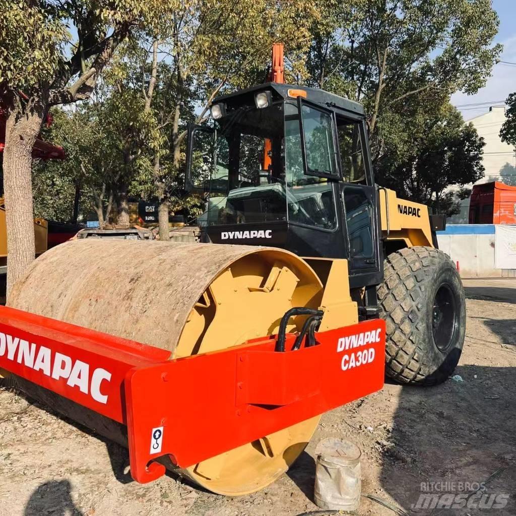 Dynapac CA 30 D Οδοστρωτήρες μονού κυλίνδρου