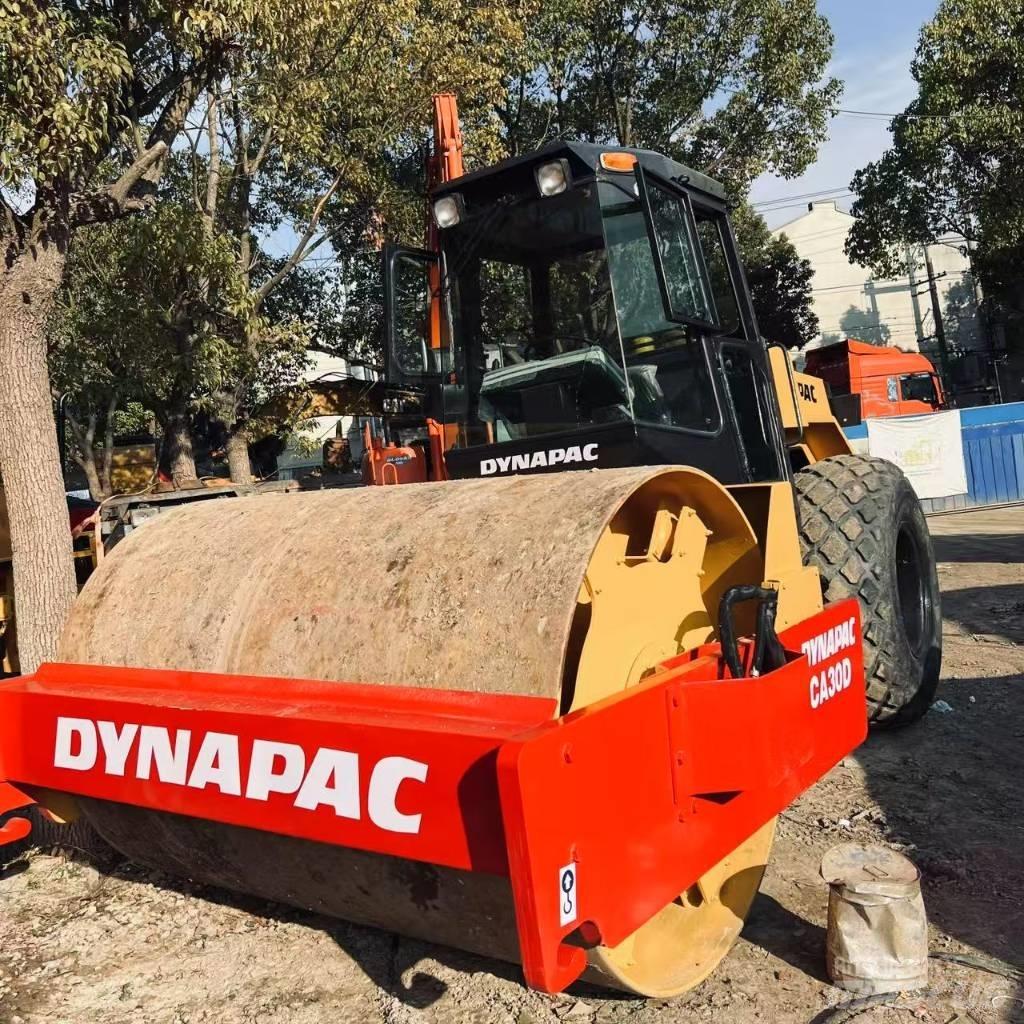 Dynapac CA 30 D Οδοστρωτήρες μονού κυλίνδρου