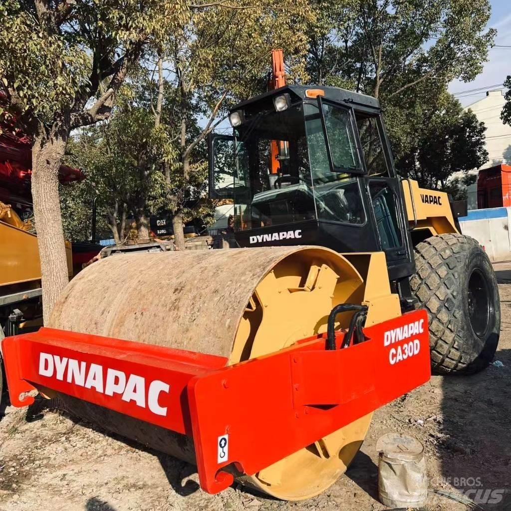 Dynapac CA 30 D Οδοστρωτήρες μονού κυλίνδρου
