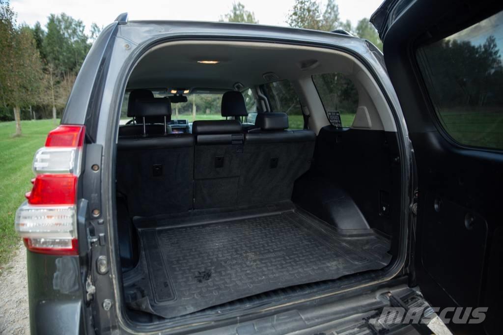 Toyota Landcruiser Αυτοκίνητα