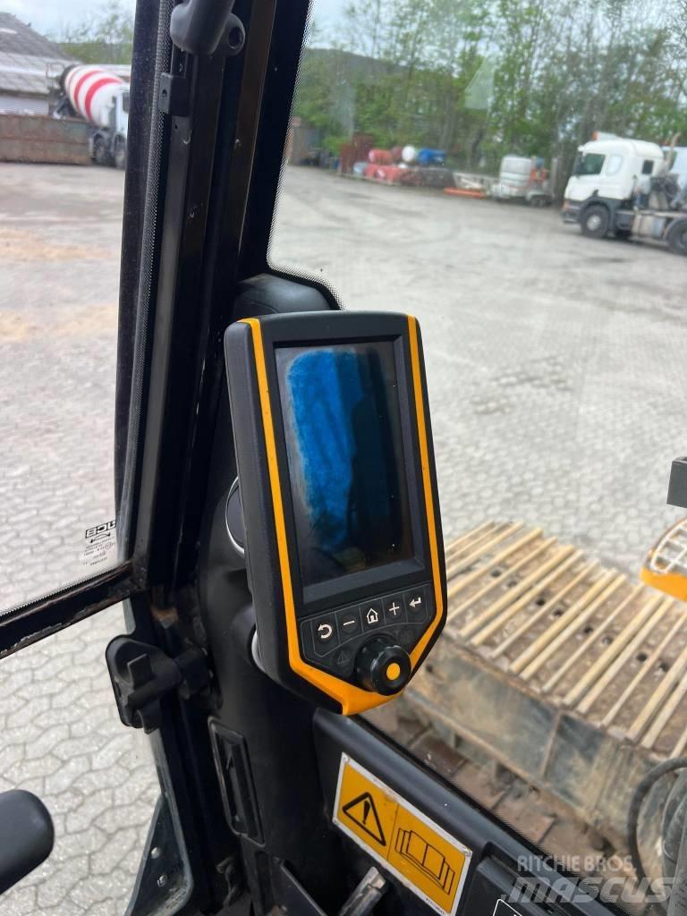 JCB JS 330 LC Εκσκαφείς με ερπύστριες