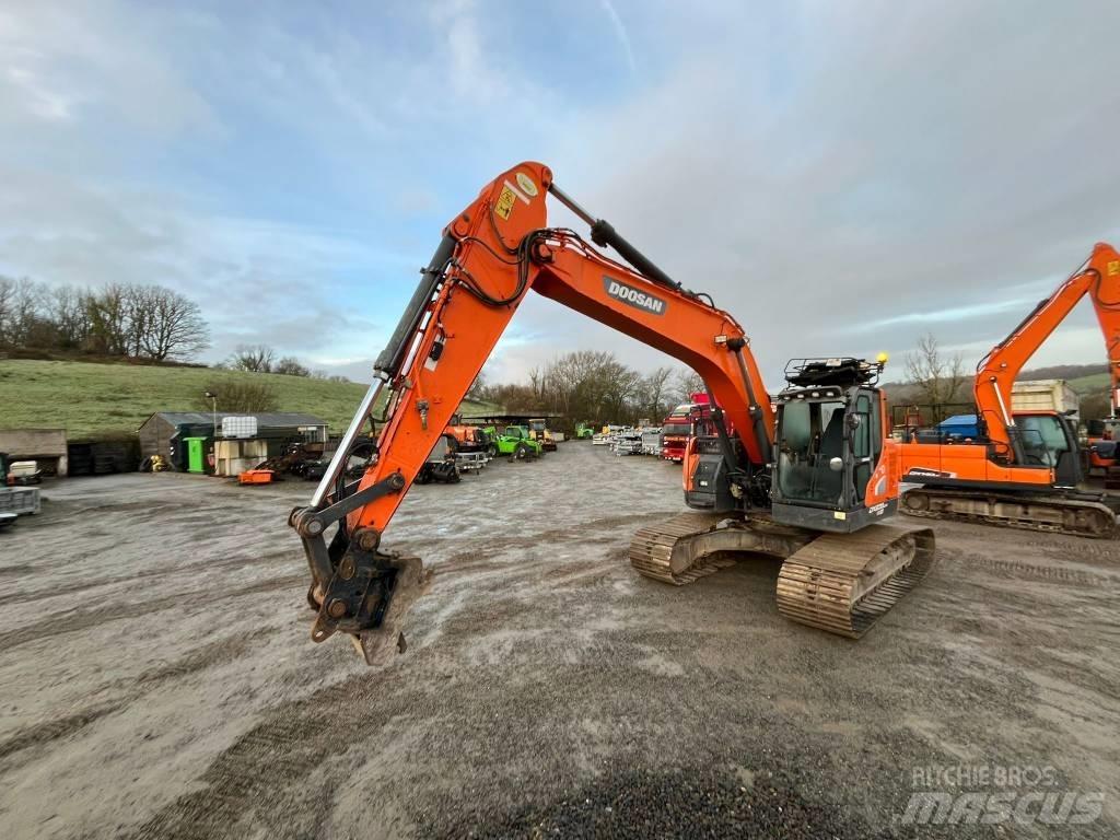 Doosan DX 235 Εκσκαφείς με ερπύστριες