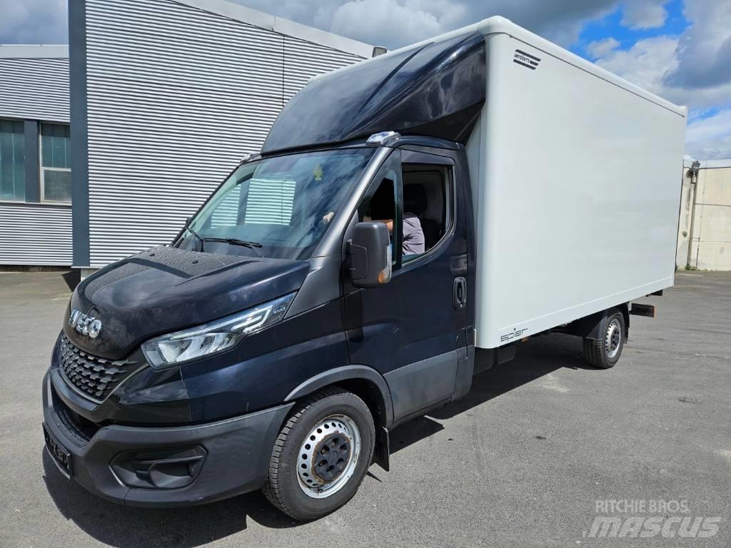 Iveco 35 S 18 Κλειστού τύπου
