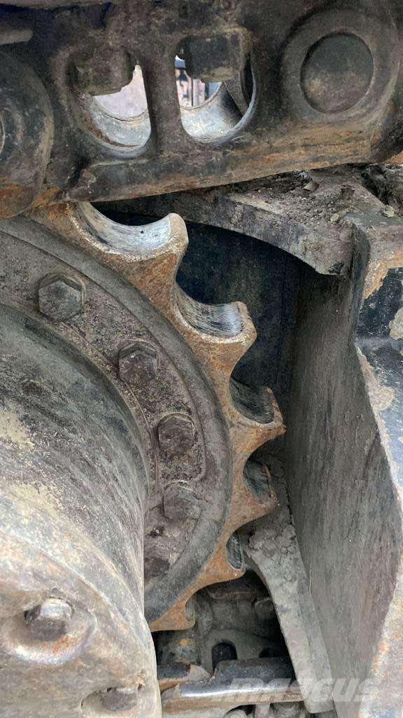 Hitachi ZX210LCN-6 Θεριζοαλωνιστικές μηχανές