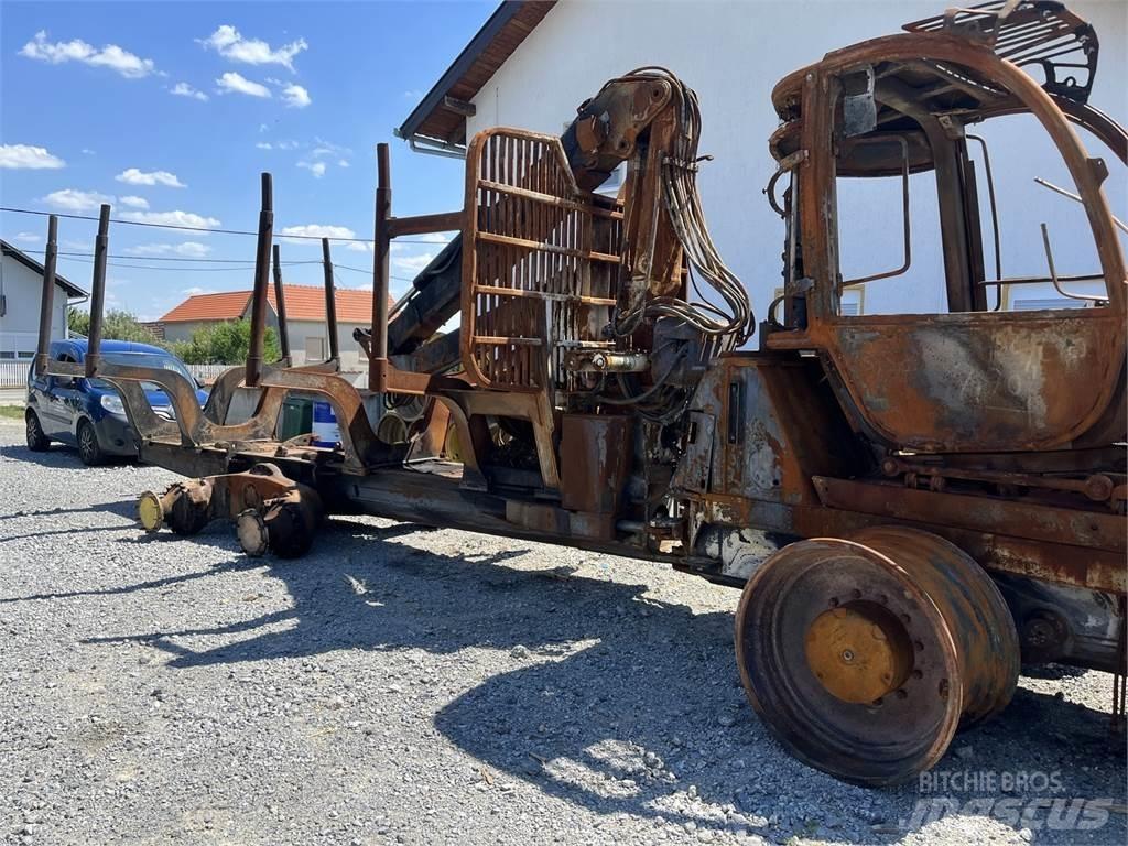 John Deere 1110E Μεταφορείς ξυλείας