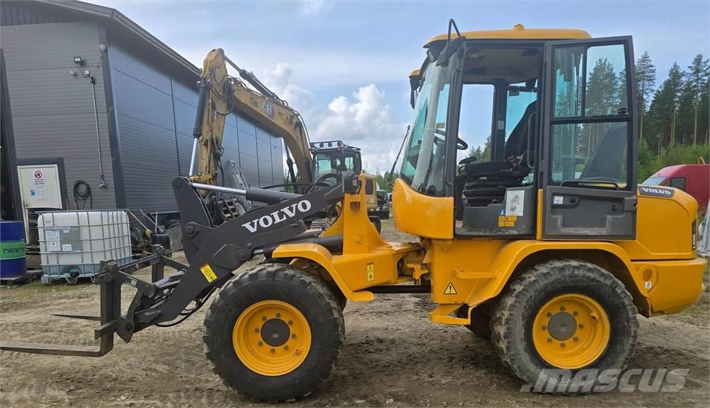 Volvo L30G Φορτωτές με λάστιχα (Τροχοφόροι)