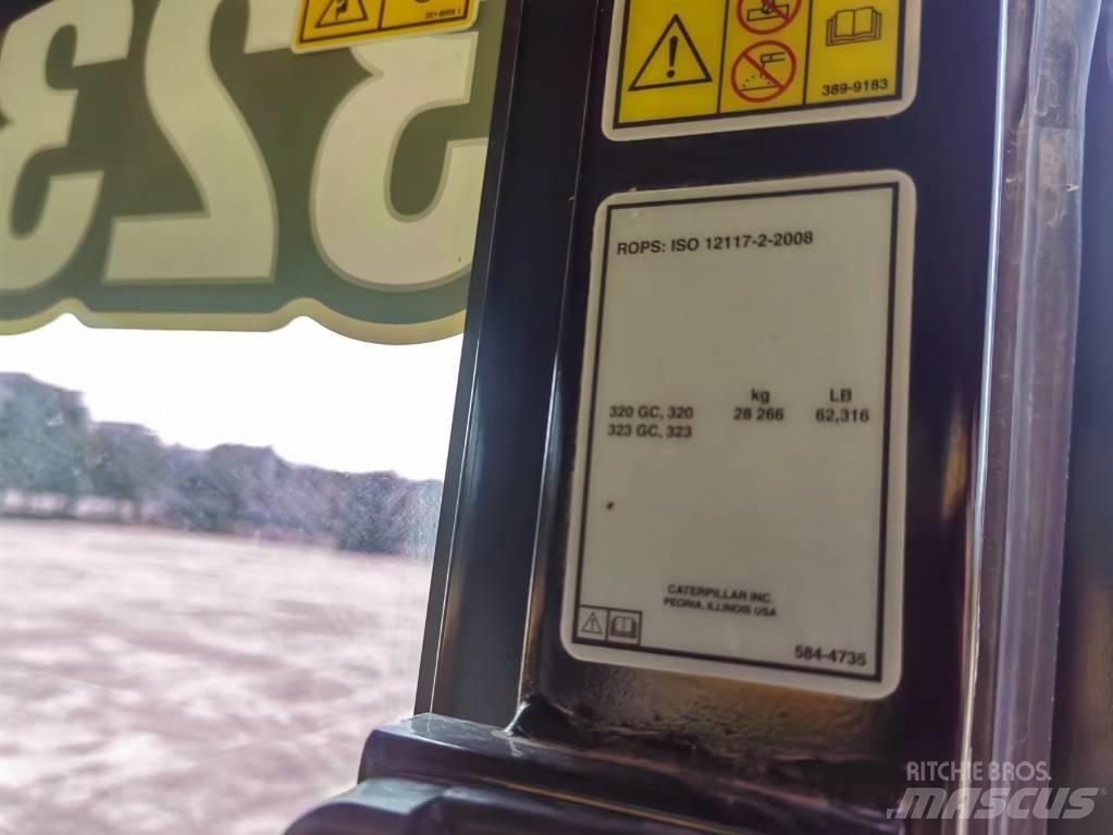 CAT 2022 CAT 323 Εκσκαφείς με τροχούς - λάστιχα