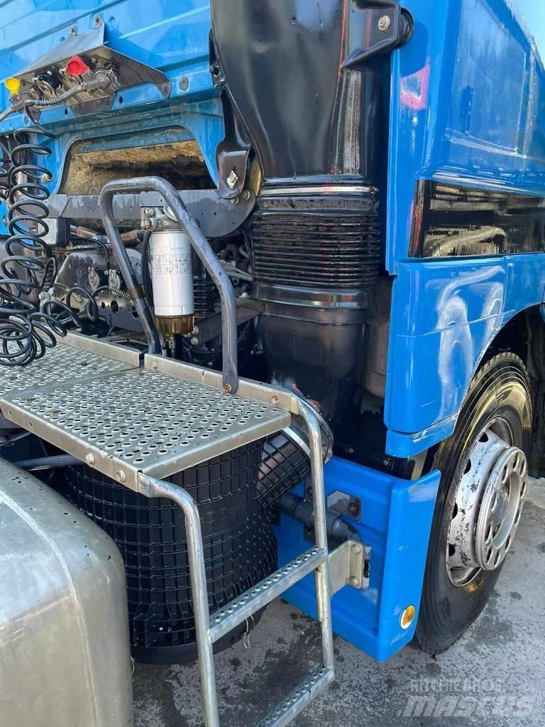 Mercedes-Benz 1843 Τράκτορες