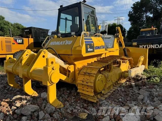 Komatsu D 85 EX Μπουλντόζες με ερπύστριες
