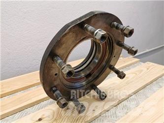 JLG 307 wheel hub Ελαστικά και ζάντες