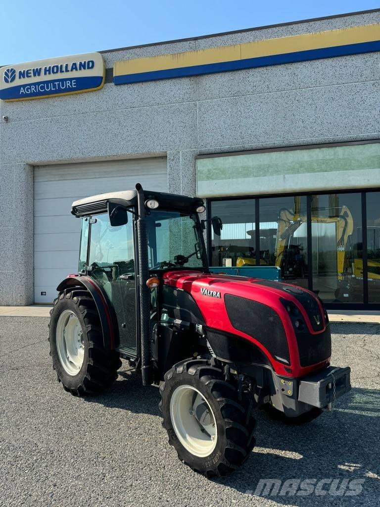 Valtra F95 Τρακτέρ