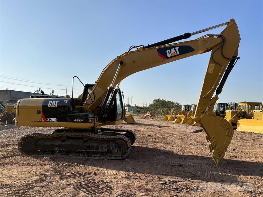 CAT 320D Εκσκαφείς με ερπύστριες