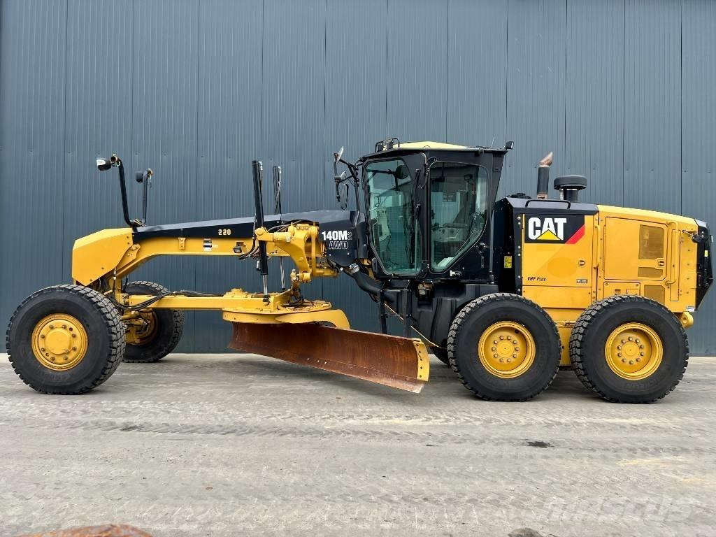 CAT 140M2 AWD Γκρέιντερς