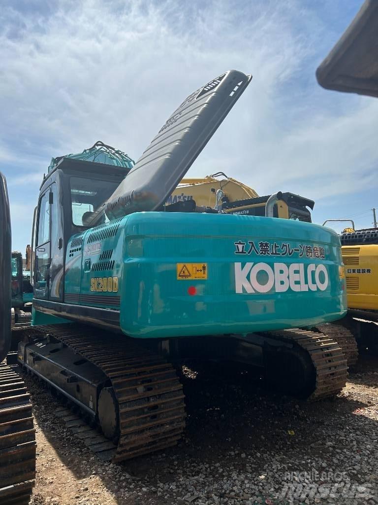 Kobelco SK200D Εκσκαφείς με ερπύστριες