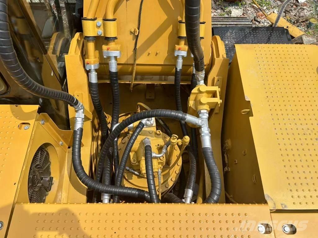 CAT 330 D L Εκσκαφείς με ερπύστριες