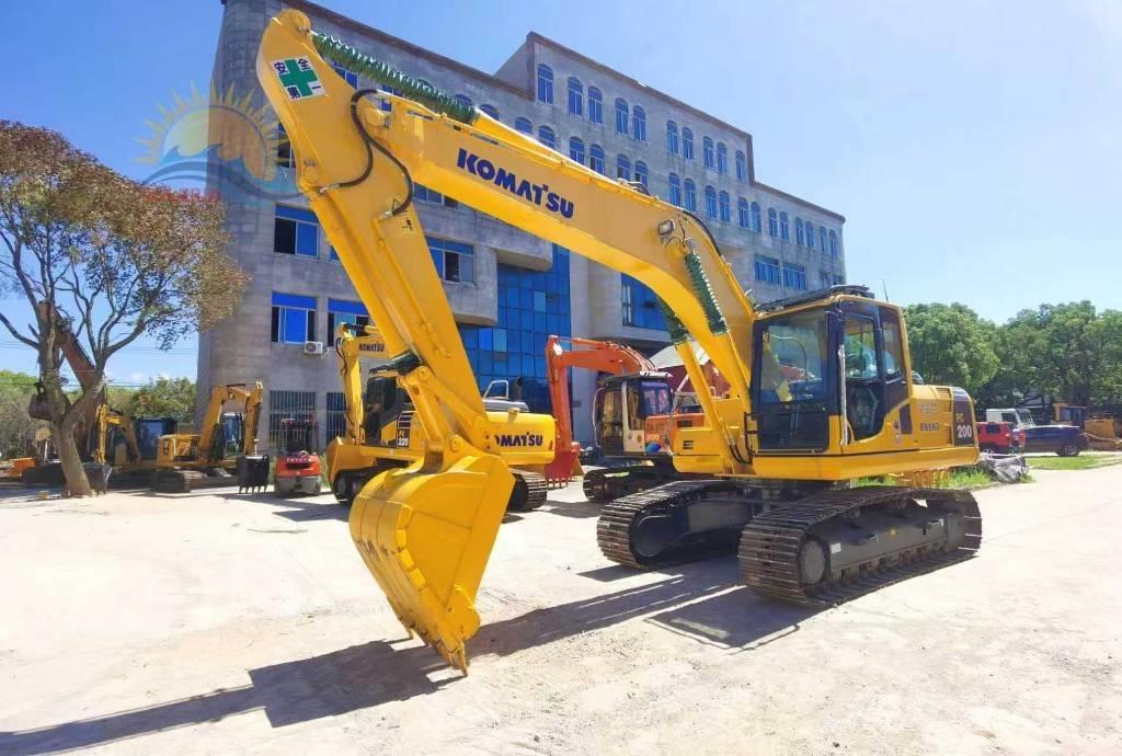 Komatsu PC 200-8 Εκσκαφείς με ερπύστριες