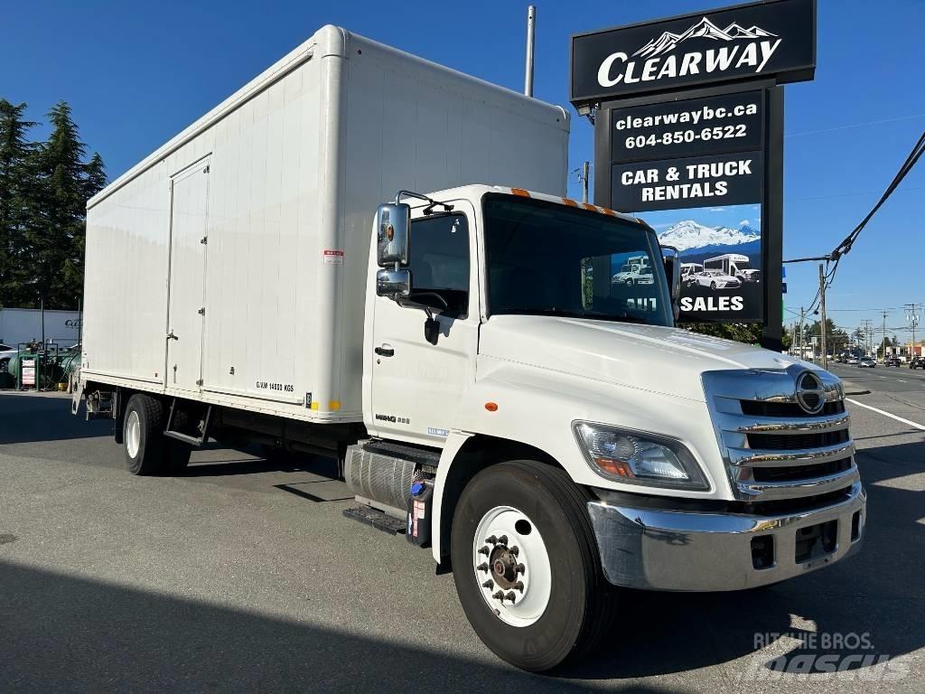 Hino 338 Φορτηγά μεταφοράς ποτών