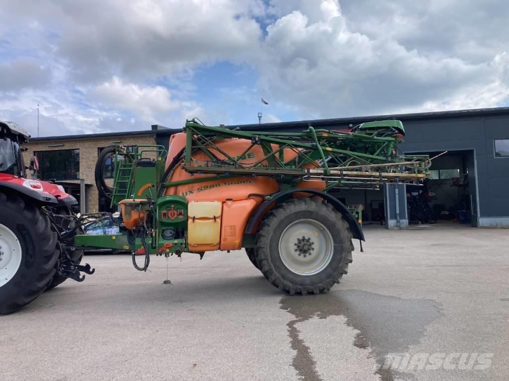 Amazone UX 5200 , 24 M Ρυμουλκούμενα ψεκαστικά