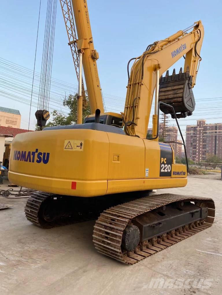 Komatsu PC 220 Εκσκαφείς με ερπύστριες