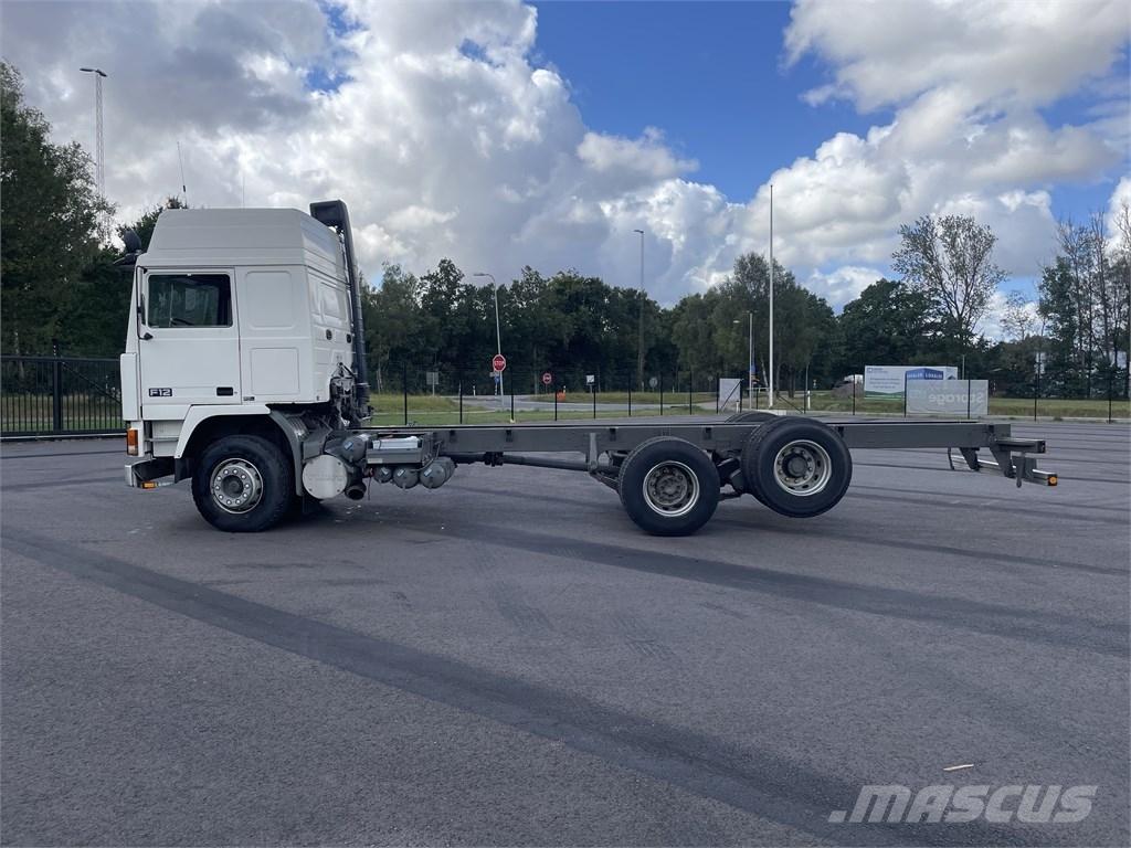 Volvo F 12 Φορτηγά Σασί