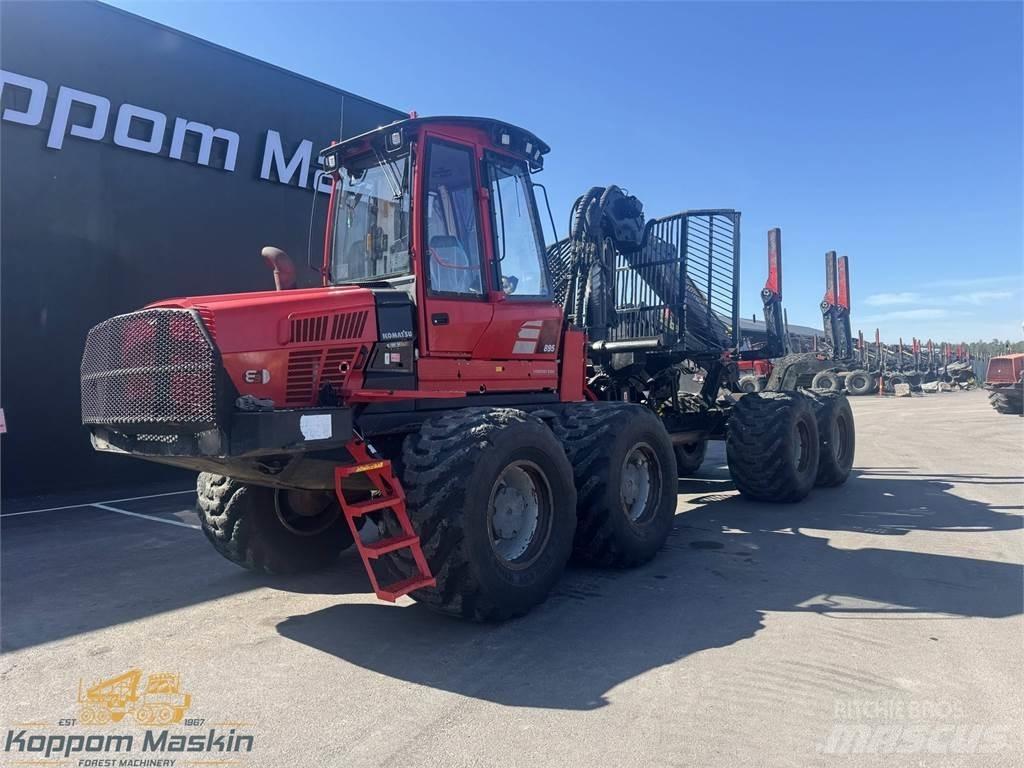 Komatsu 895 Μεταφορείς ξυλείας