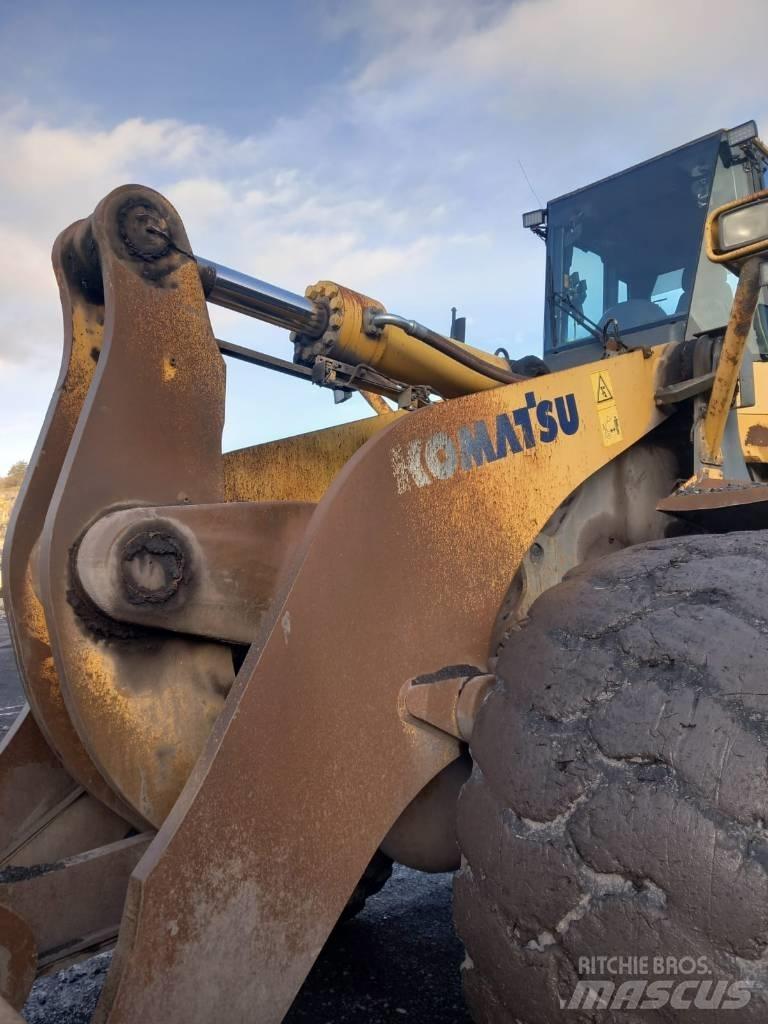 Komatsu WA 600-6 Φορτωτές με λάστιχα (Τροχοφόροι)
