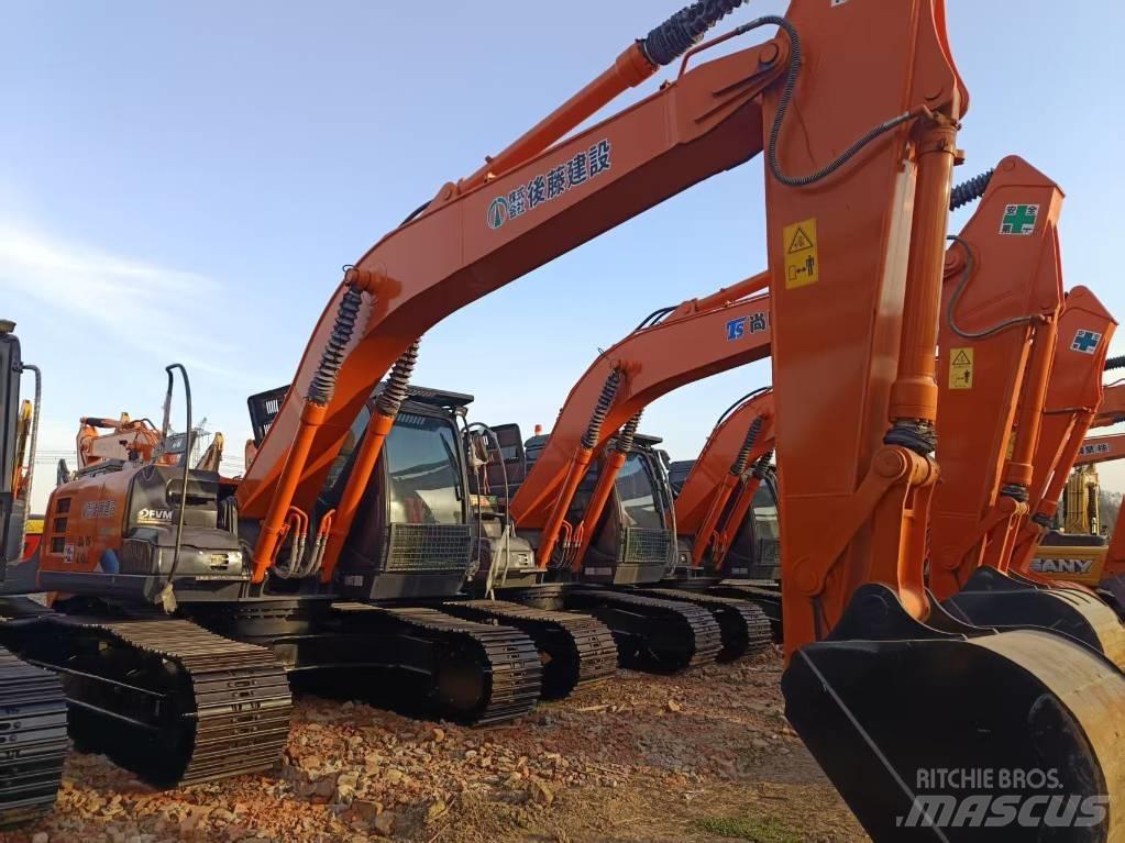Hitachi ZX210 Εκσκαφείς με ερπύστριες