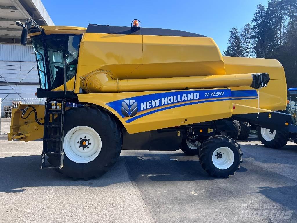 New Holland TC 4.90 Θεριζοαλωνιστικές μηχανές