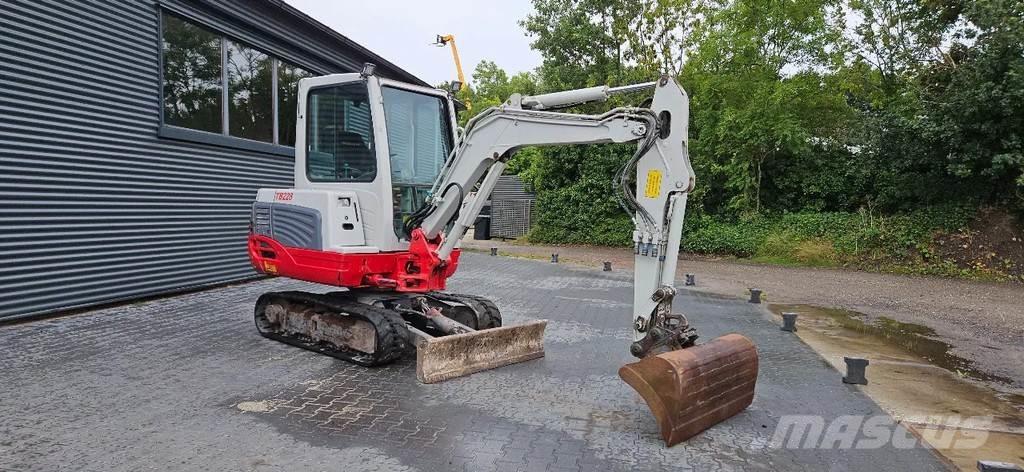 Takeuchi TB228 Εκσκαφάκι (διαβολάκι) < 7t