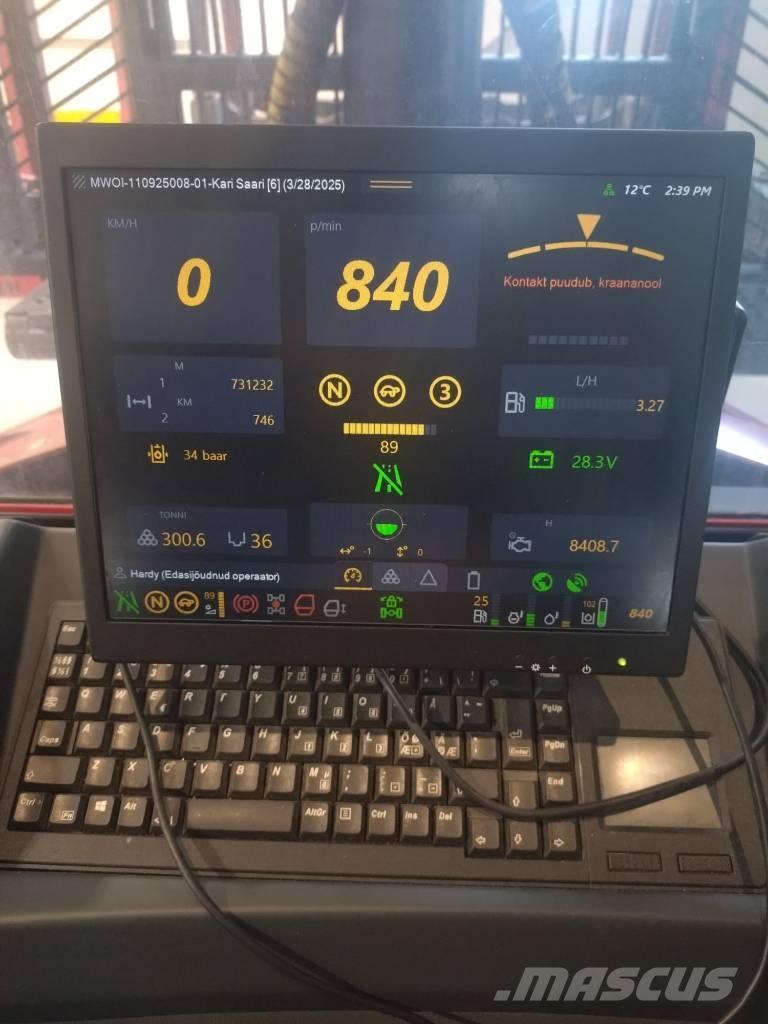 Komatsu 875 Μεταφορείς ξυλείας