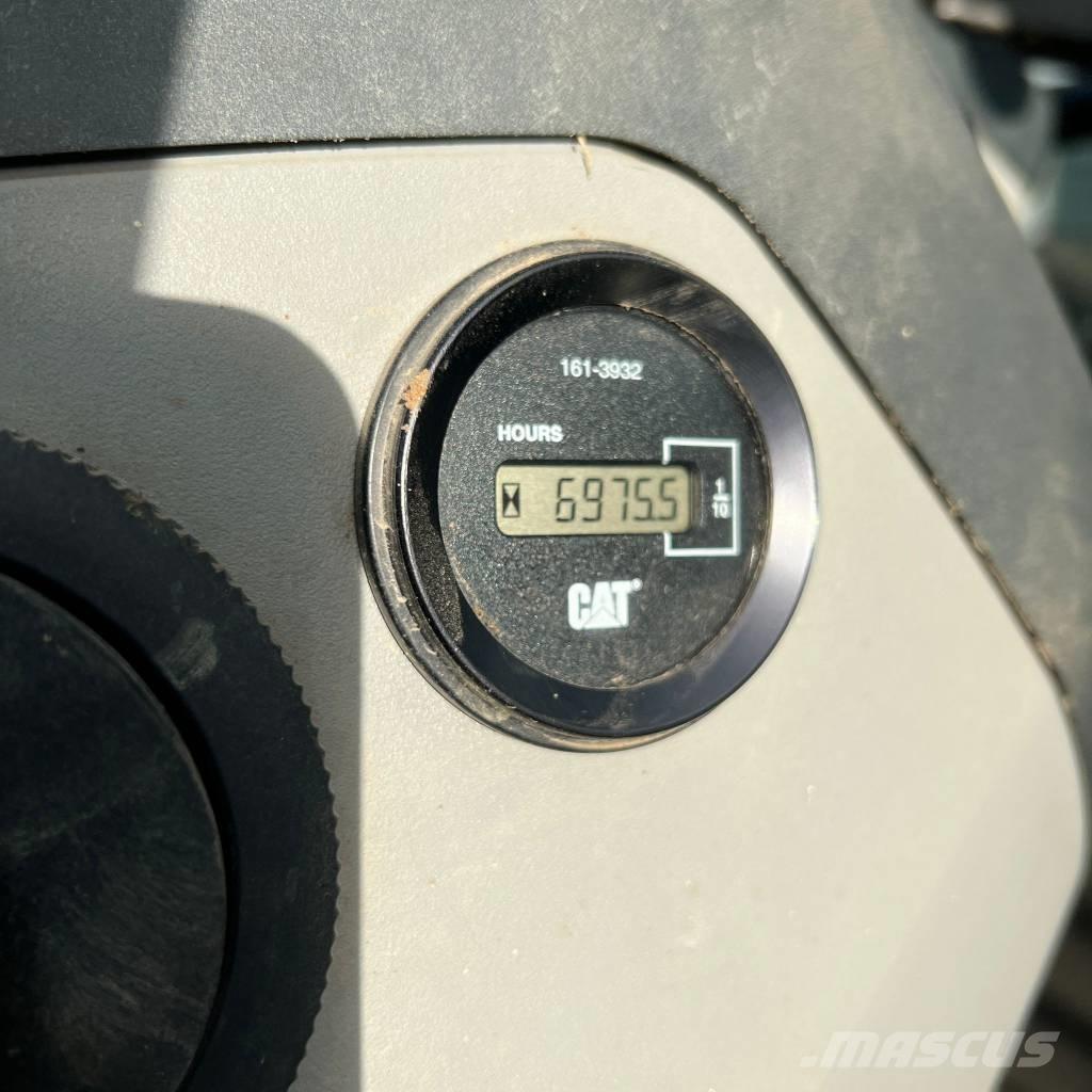 CAT 444 E Εκσκαφείς Φορτωτές τύπου JCB