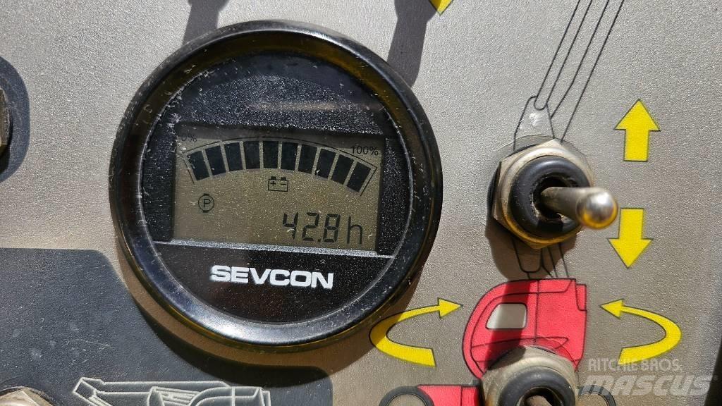Manitou 170AETJ Ανυψωτήρες με αρθρωτό βραχίονα