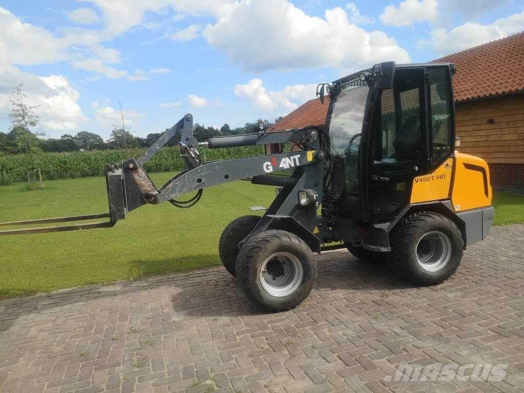 GiANT V 452 T HD Φορτωτές με λάστιχα (Τροχοφόροι)
