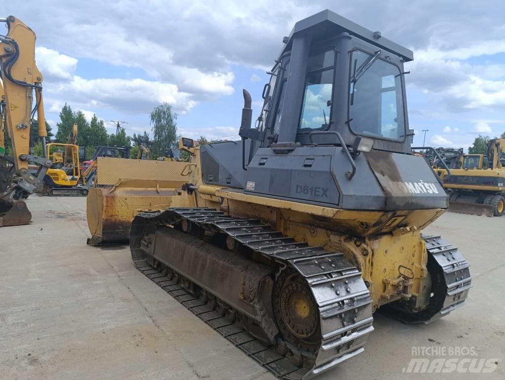 Komatsu D61EXL-12 Μπουλντόζες με ερπύστριες