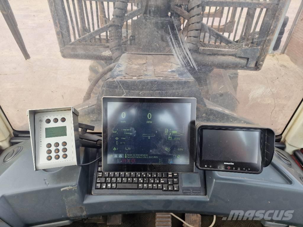 Komatsu 855 Μεταφορείς ξυλείας
