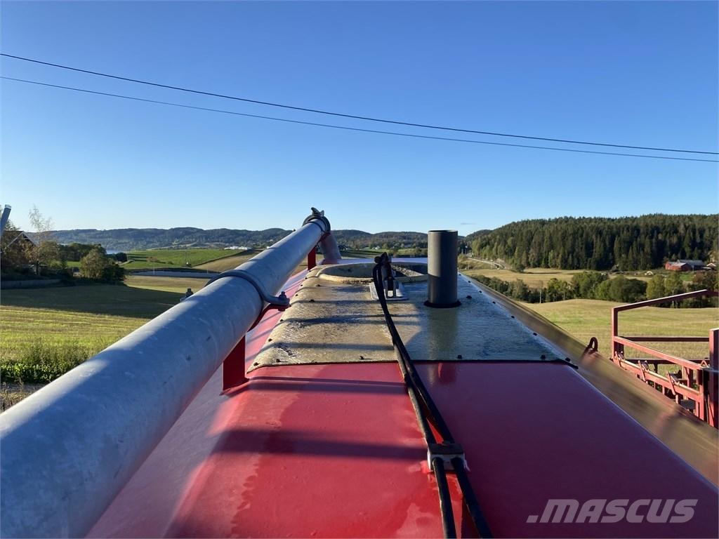 Moi GB 12 tankvogn Διασκορπιστές κοπριάς