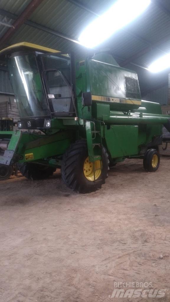 John Deere 1065 Θεριζοαλωνιστικές μηχανές